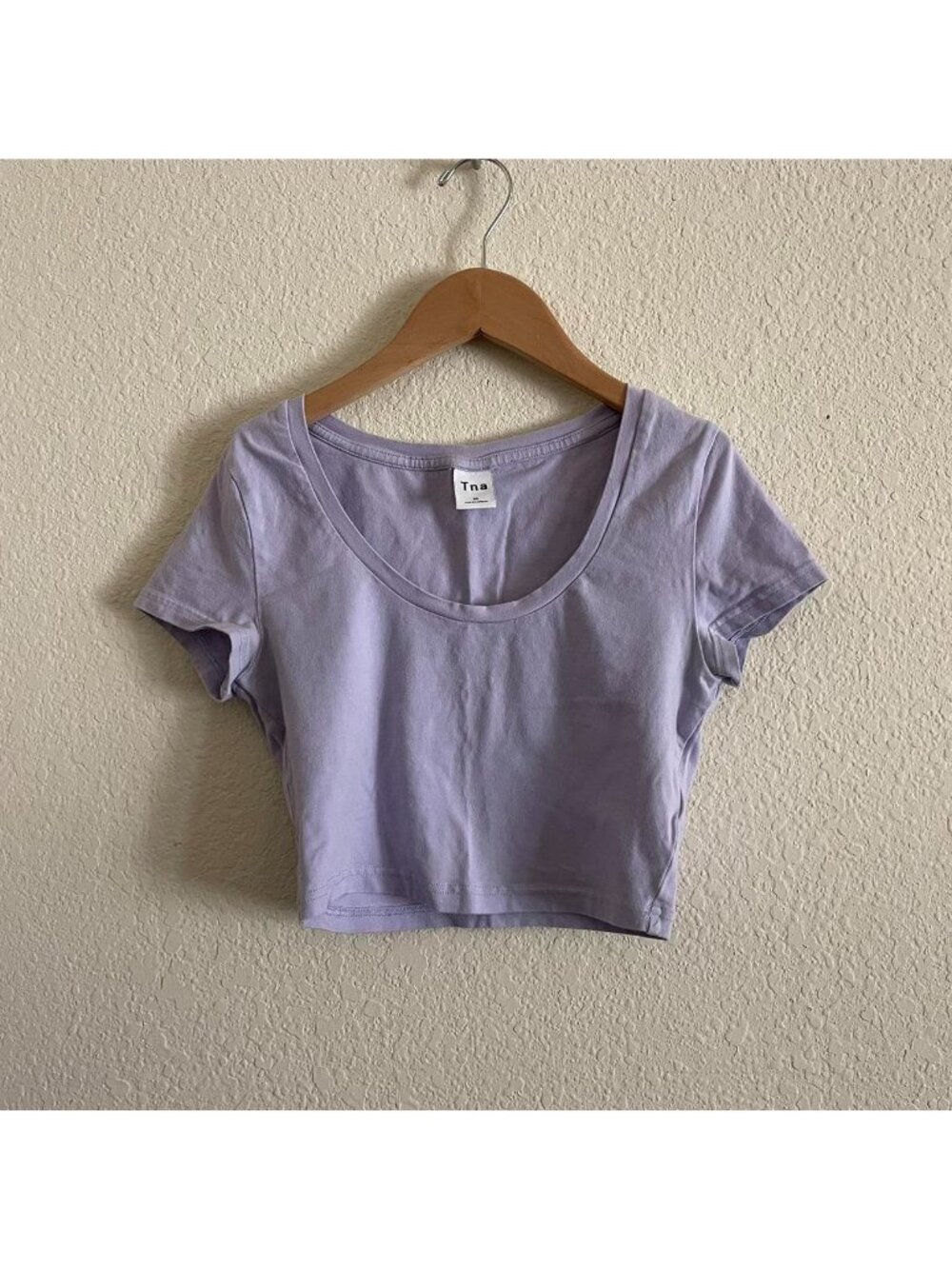 Aritzia crop top short sleeve size lilac purple xs